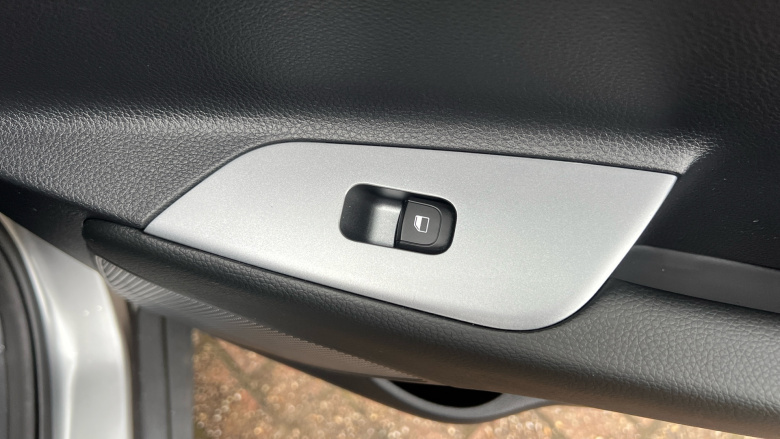 Kia Stonic 1.0T GDi 48V 98 GT-Line S 5dr DCT Petrol Estate